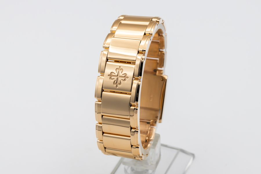 Patek Philippe Twenty-4 4910/11R-010